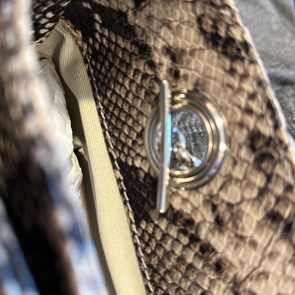 NWT Mario Valentino snake print leather shoulder bag - Picture 14 of 14